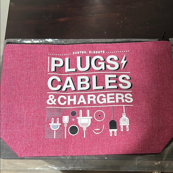 Pink Plugs Cables & Chargers Pouch New in packaging - Picture 1 of 4